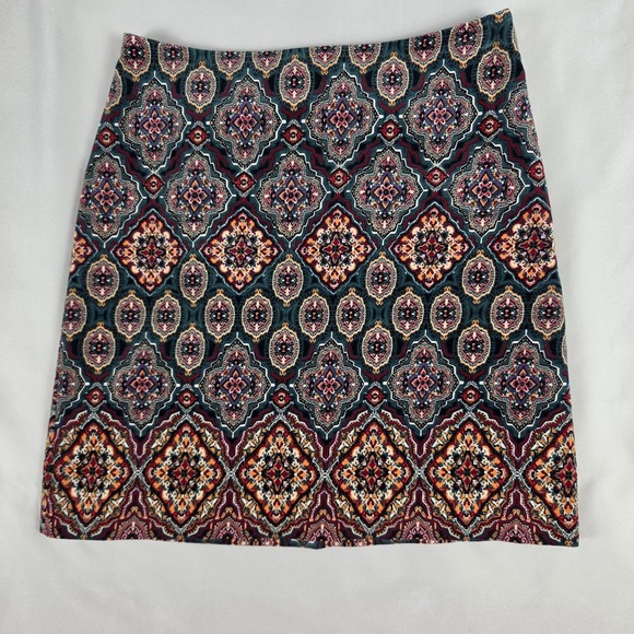 LOFT Dresses & Skirts - Loft Size 2 Multicolor Corduroy Mini Skirt‎  Geometric Pattern